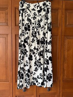 Robert Louis Black and White Floral Maxi Skirt